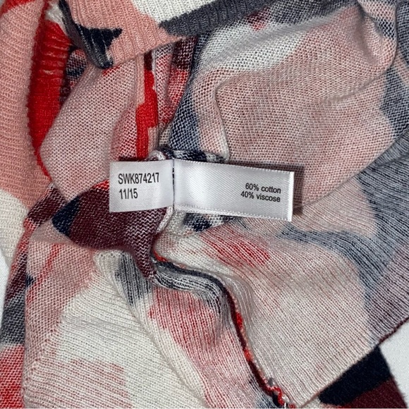 The Limited Floral Multi-Colored V-Neck Knit Lightweight Top - Women’s Small - Picture 7 of 11